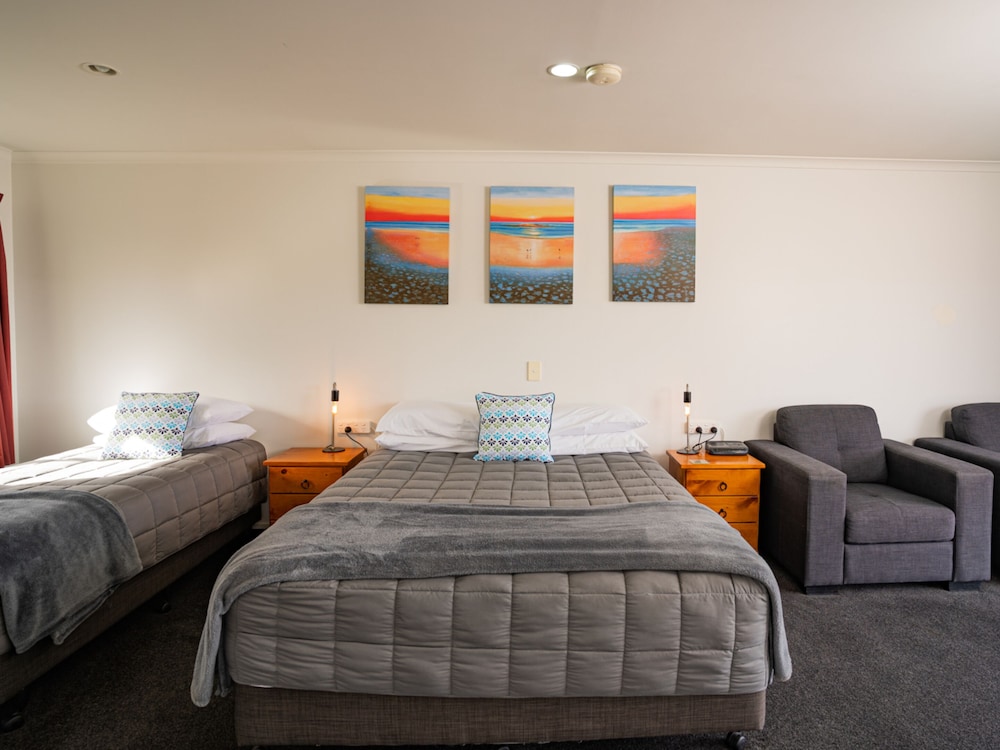 Alexandra Heights Motel 18/57
