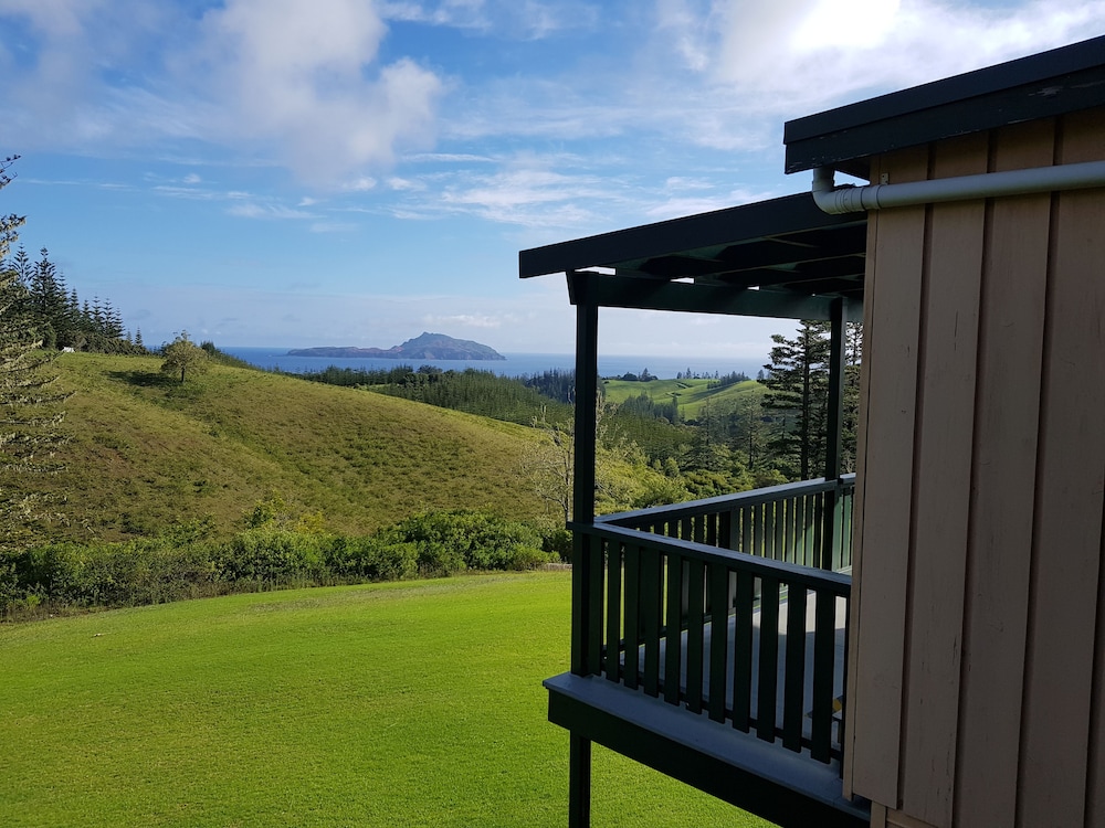 Seaview Norfolk Island 47/50