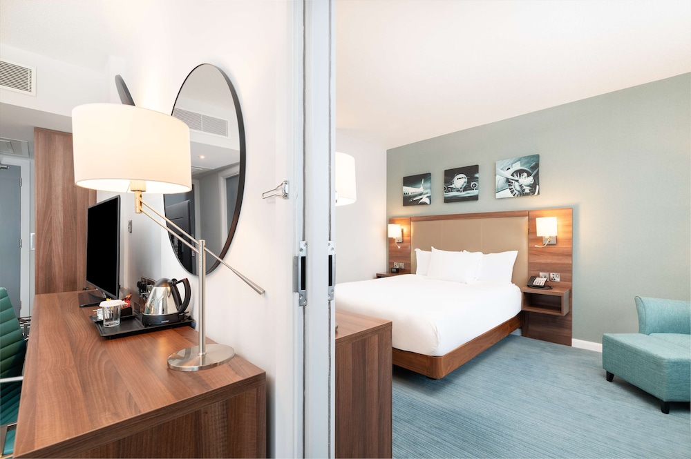 Hilton Garden Inn London Heathrow Airport 7/44