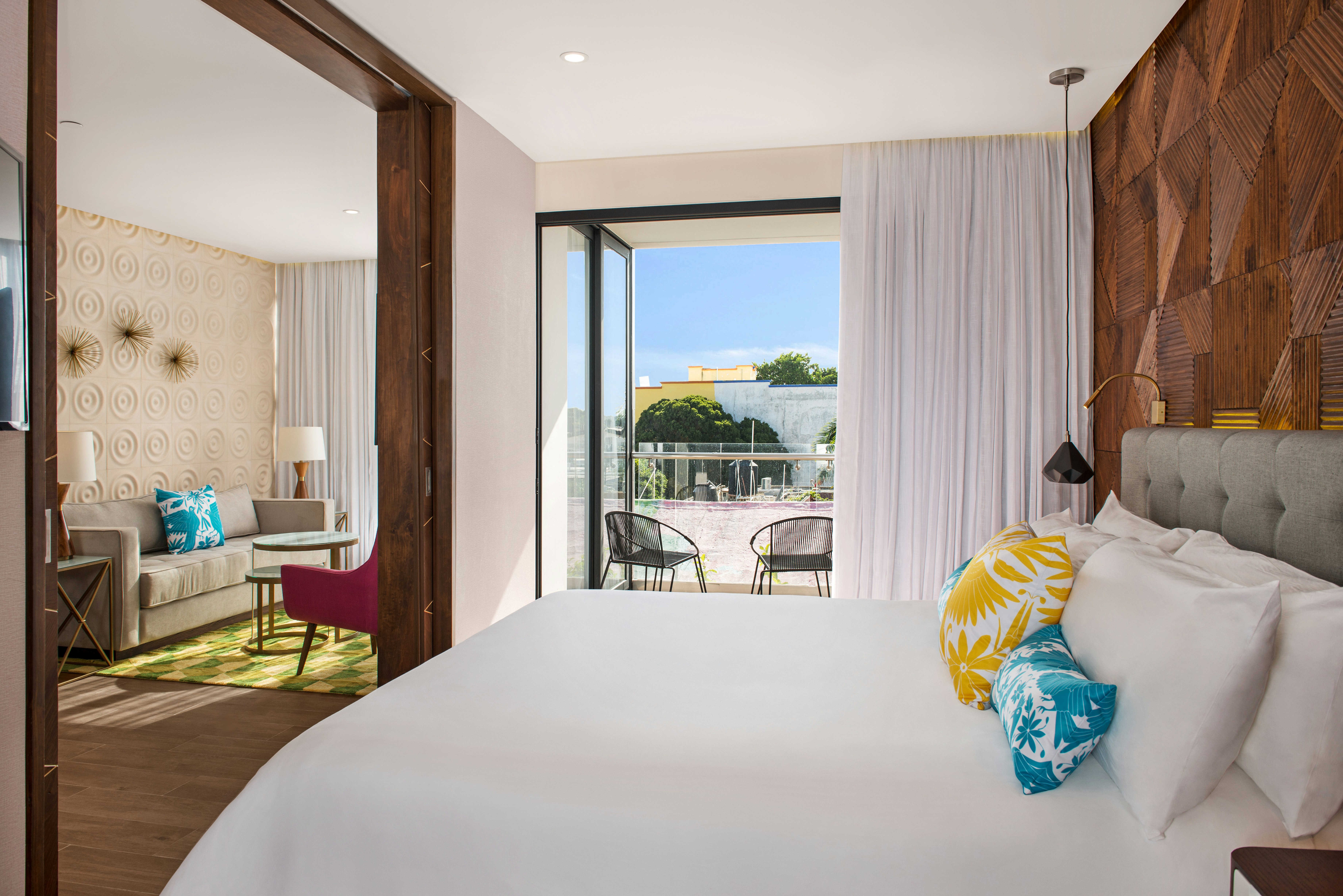 1 Bedroom, Suite, King Bed