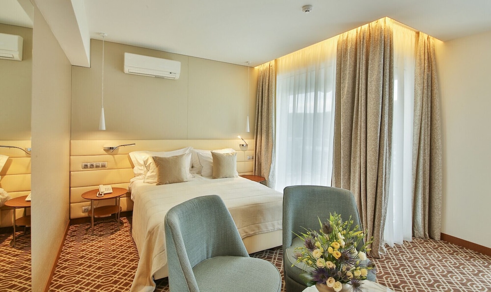 Maritim Hotel Paradise Blue Albena 16/54