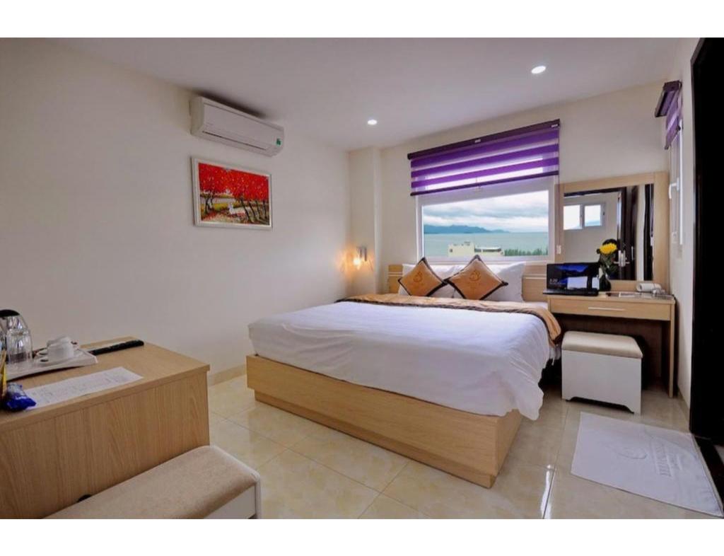 Deluxe, Double Bed