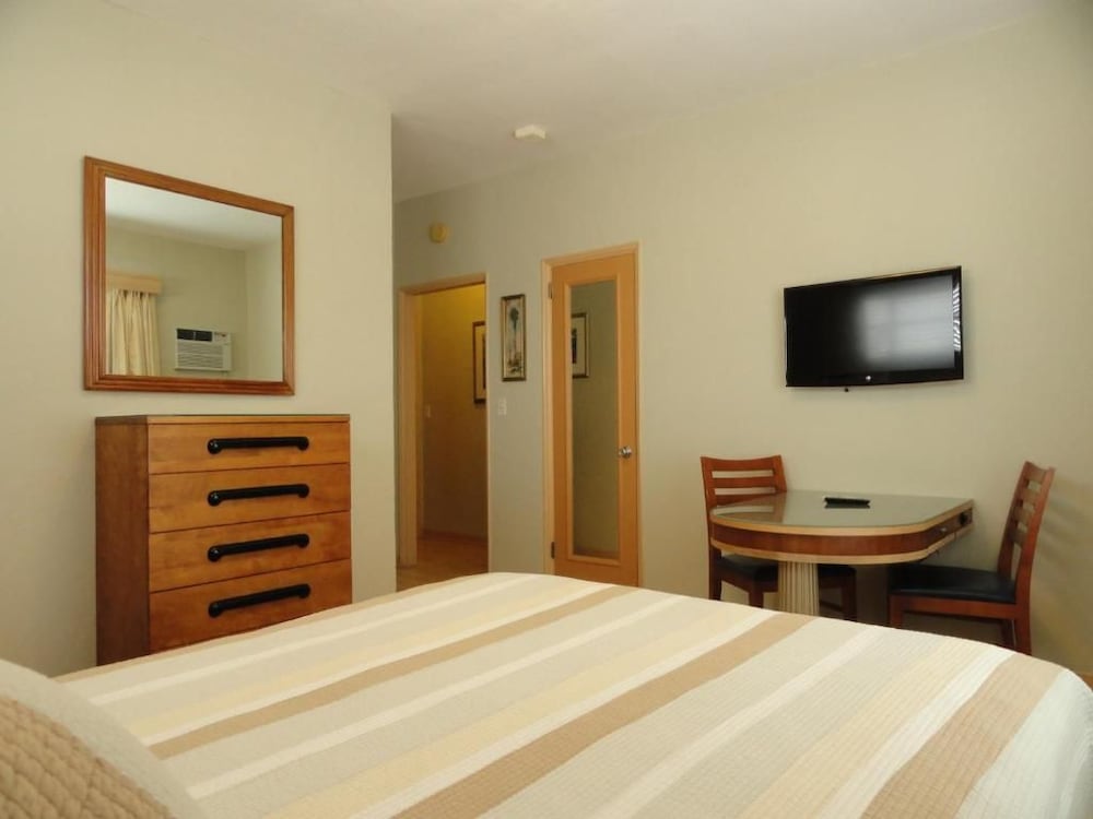 Viscay Hotel 24/40