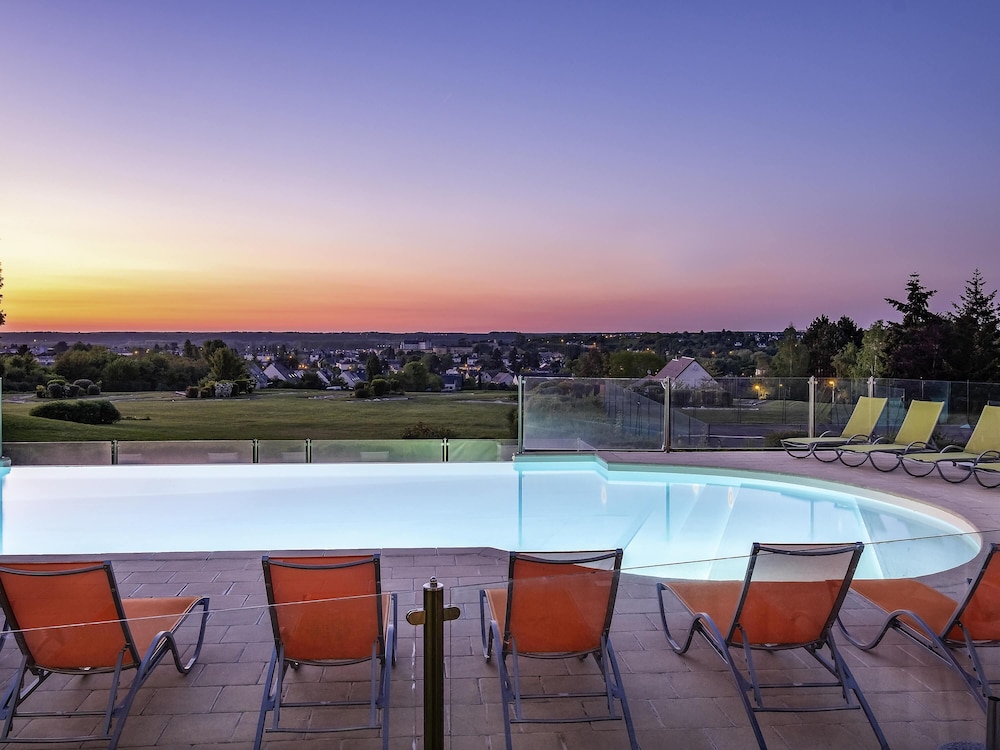 NOVOTEL AMBOISE 32/49