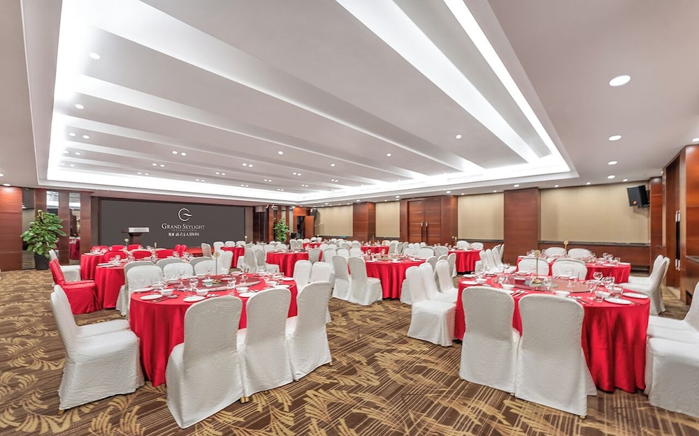 Grand Skylight International Hotel Guanlan 39/50