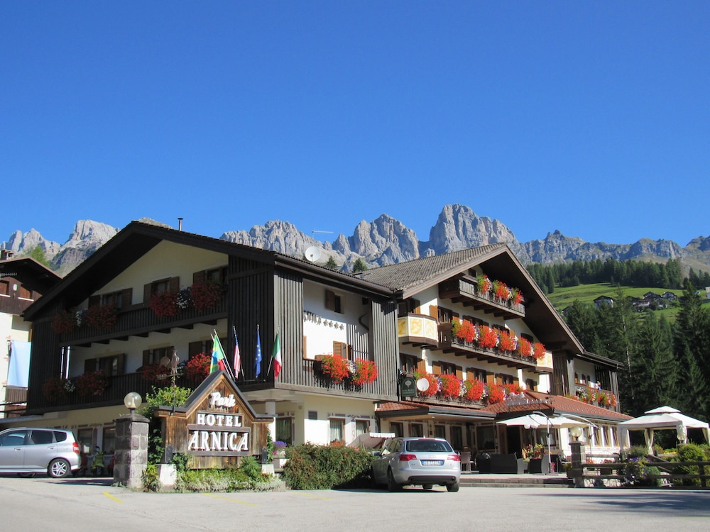 Park Hotel Arnica 4/50