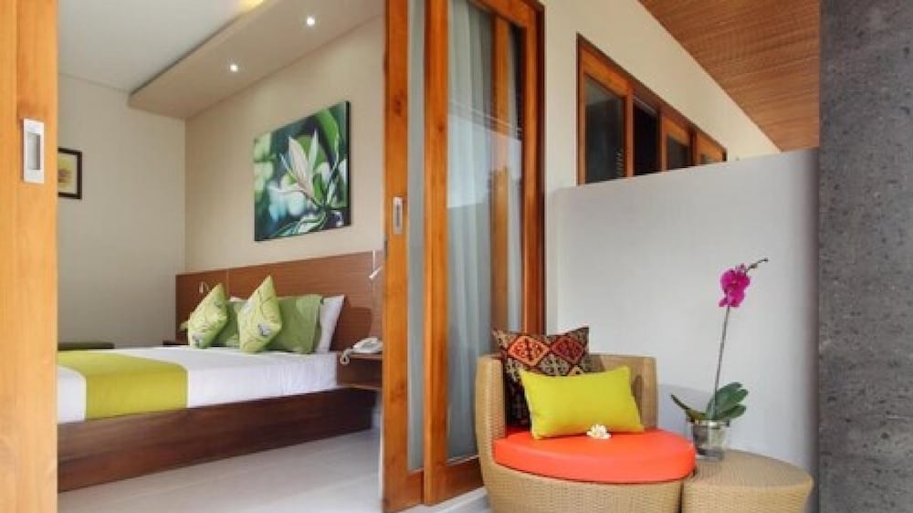 Kubu Cempaka Seminyak Hotel 9/62