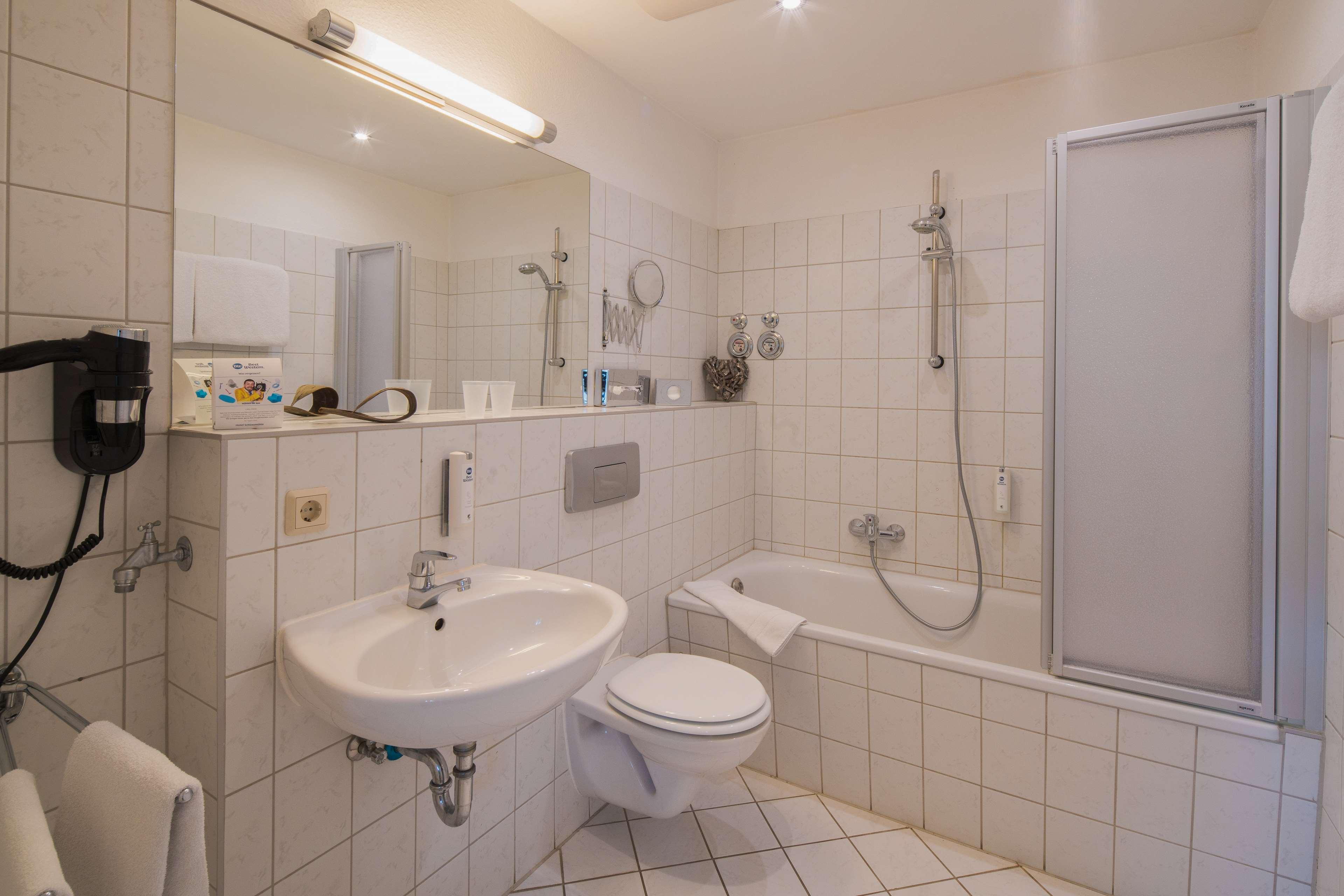 شقة سكنية بسرير مزدوج بمطبخ صغير