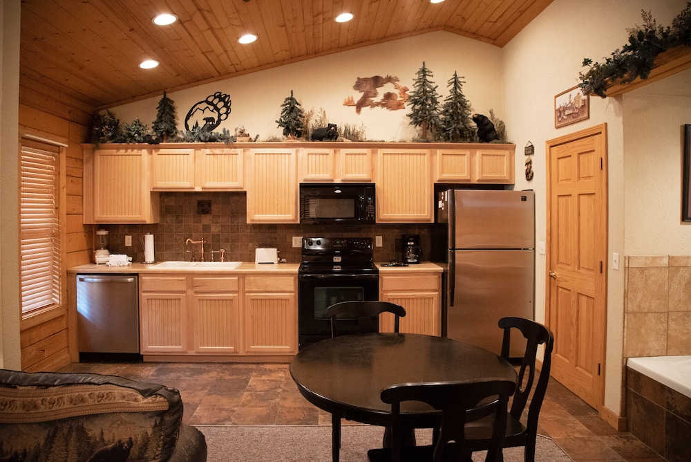 Cabins At Grand Mountain By Thousand Hills Resort 35/49
