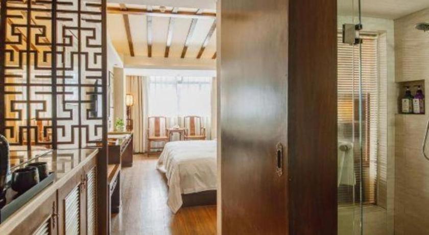 DONGGUAN ORIENTAL HOTEL 50/50