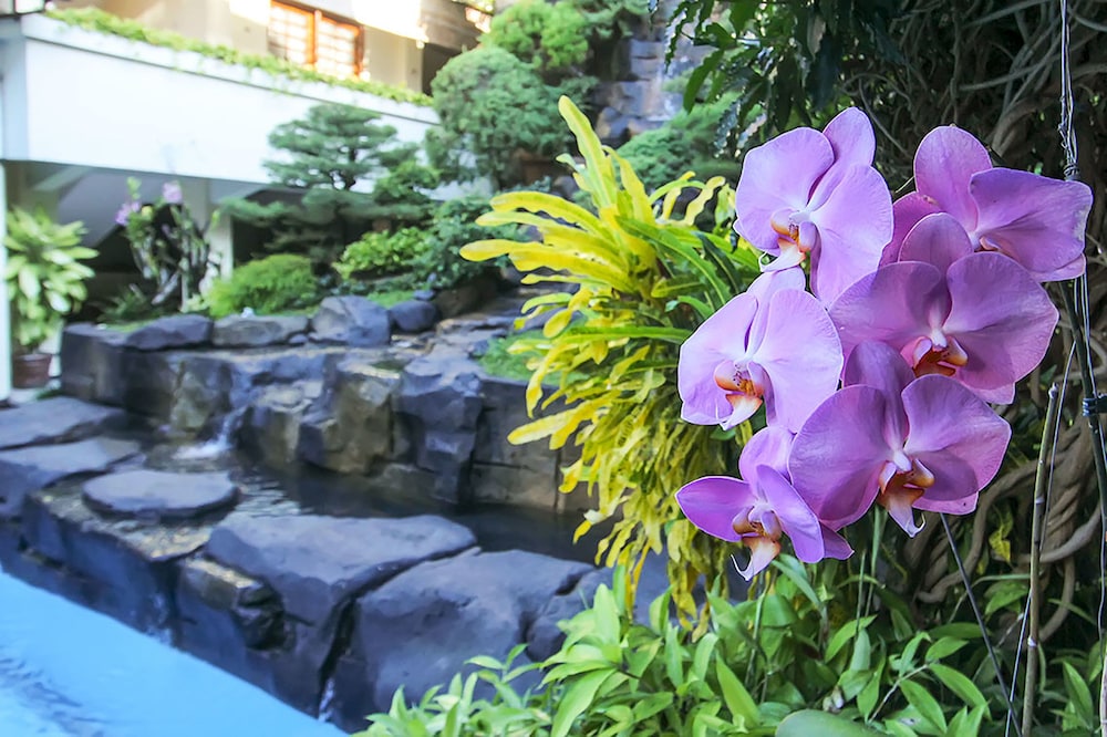 Duta Guest House 43/48