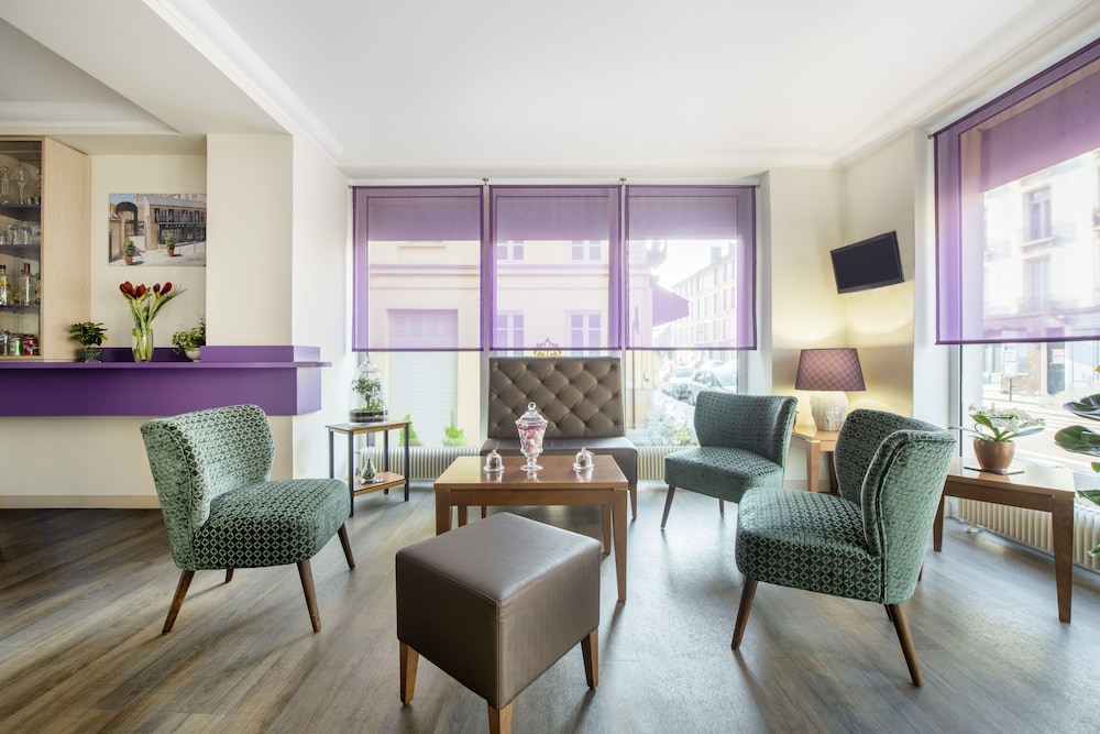 Royal Hotel 17/32