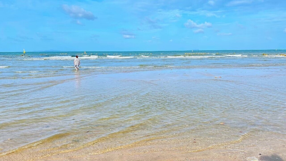 Royal Beach View 64/71