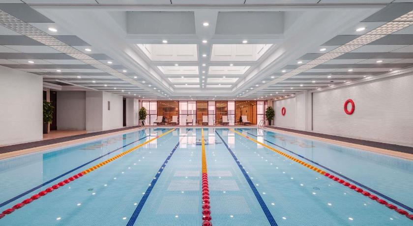 Grand Mercure Wuxi Huishan 69/76