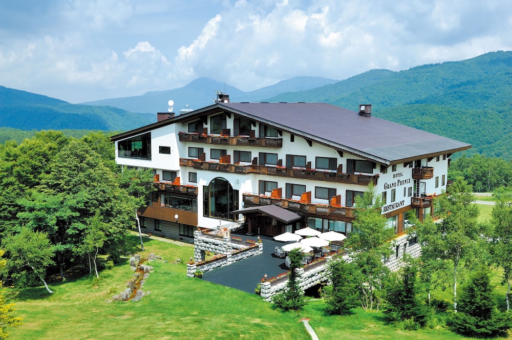 HOTEL GRAND PHENIX 4/36