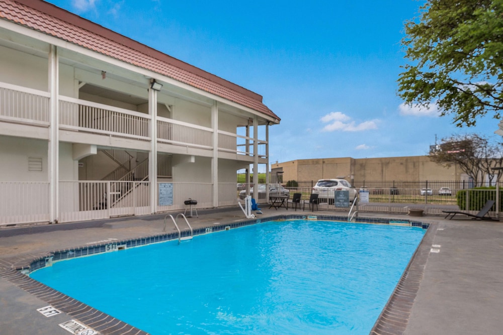 Motel6 Dallas, TX - Market Center in DALLAS - TX