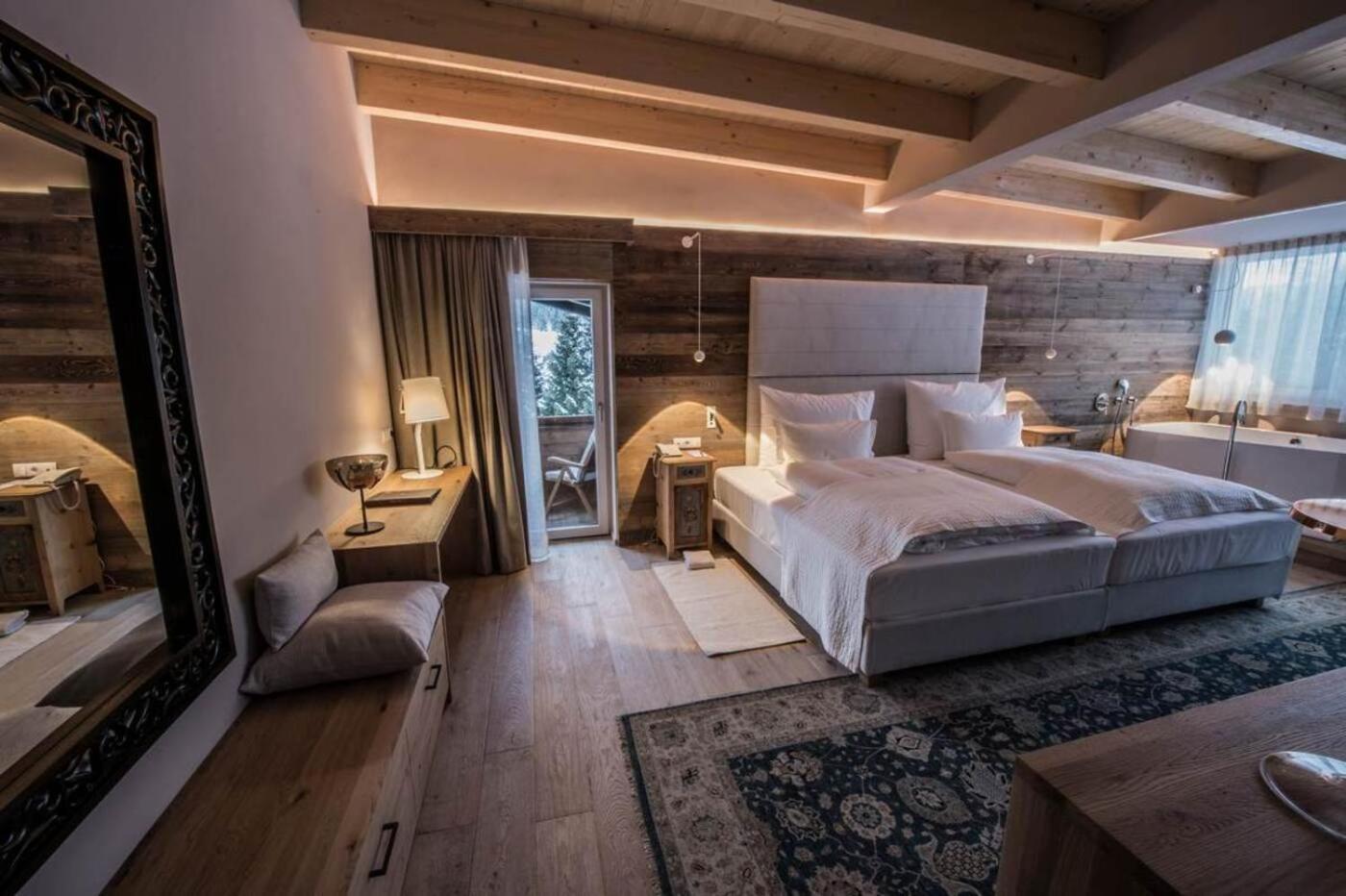 Hotel Ciasa Salares 26/60