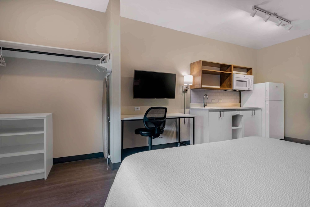 Extended Stay America Suites - Huntsville - Madison 10/24
