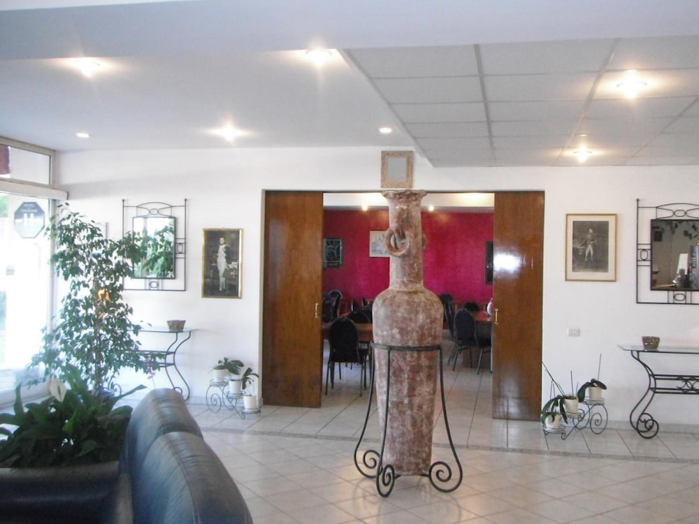 Hotel Sampiero 6/21