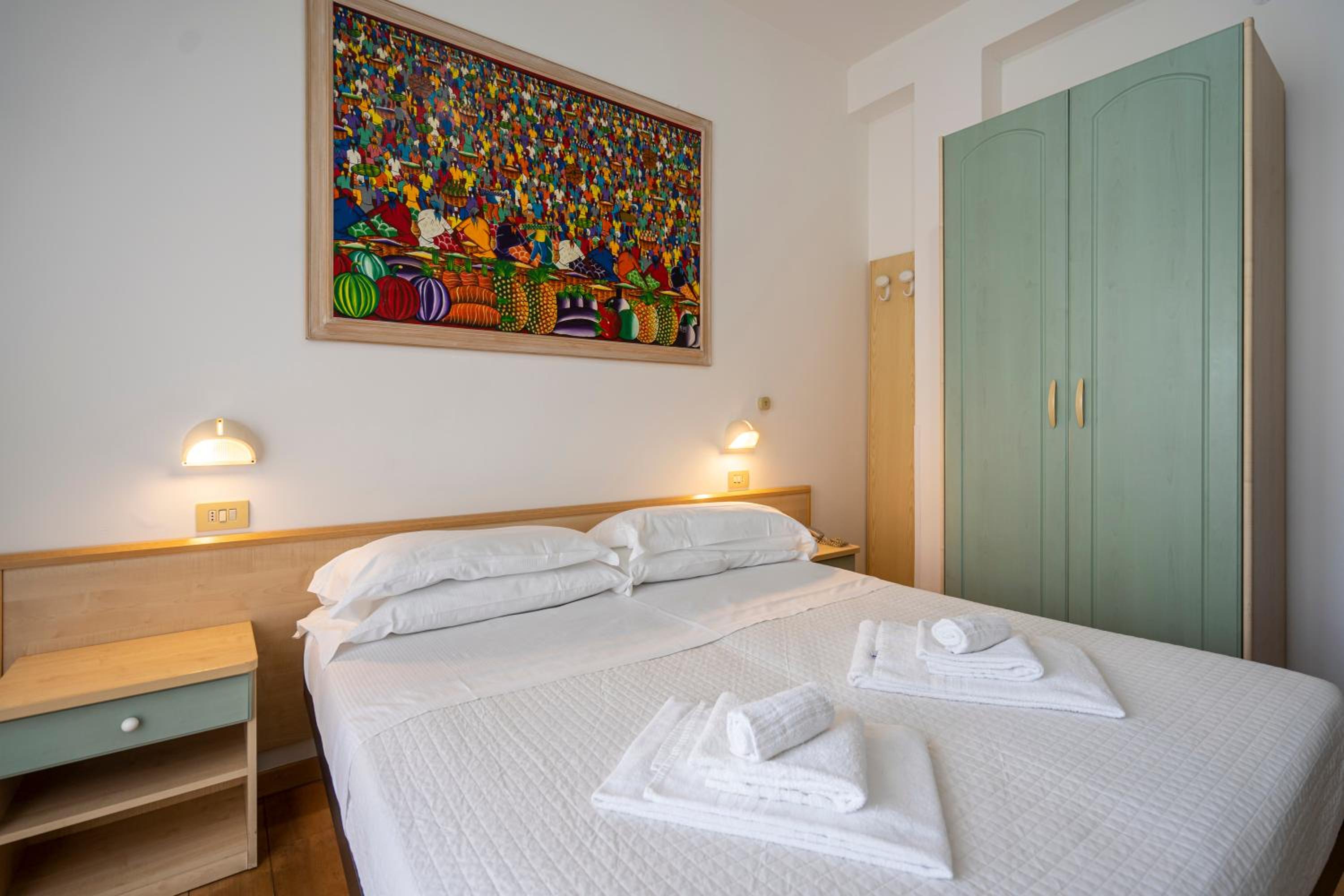 Budget, Double or Twin Bed
