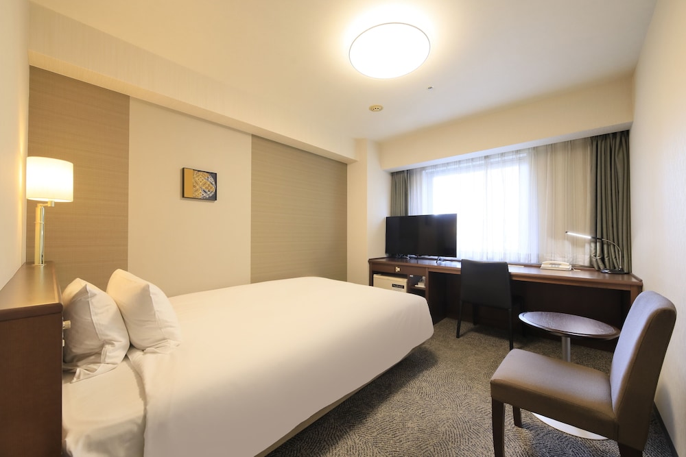 ROOM, SINGLE, SMOKING