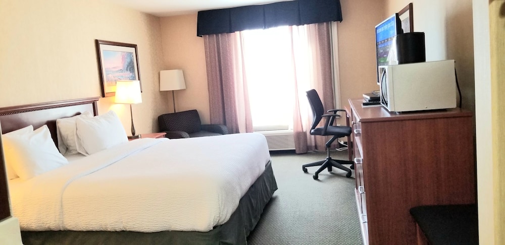 غرفة سوبيريور بسرير كوين، Merit Hotel And Suites 6/8