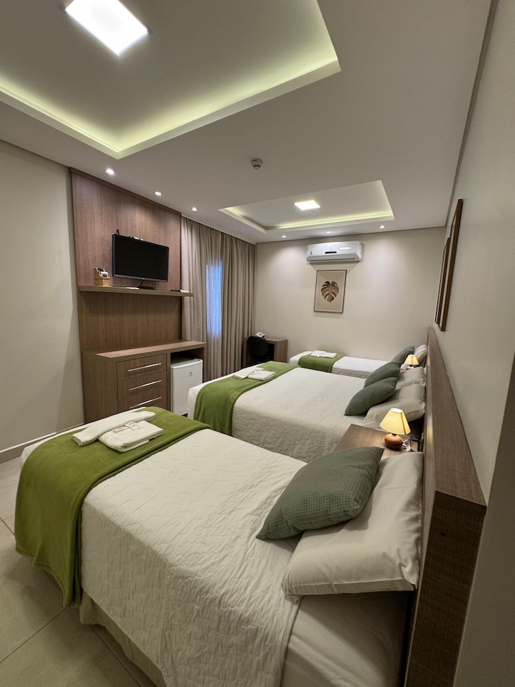 Hotel Imperatriz 16/32
