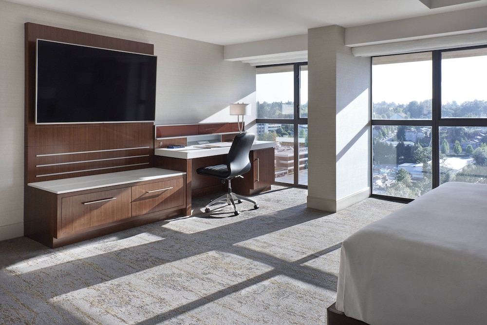Delta Hotels by Marriott Burnaby Conference Centre 29/46
