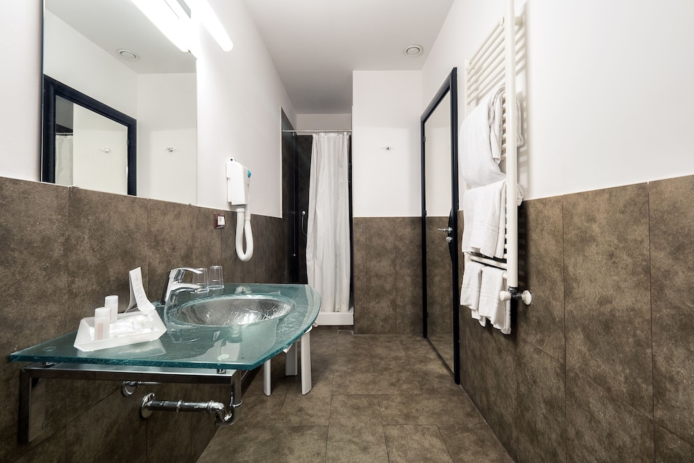 Hotel Garibaldi 44/72