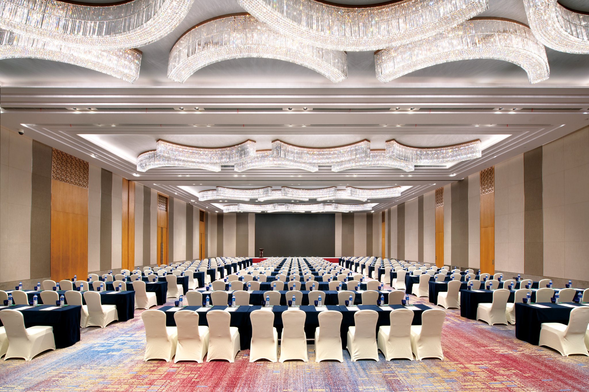 Crowne Plaza Huzhou 40/50