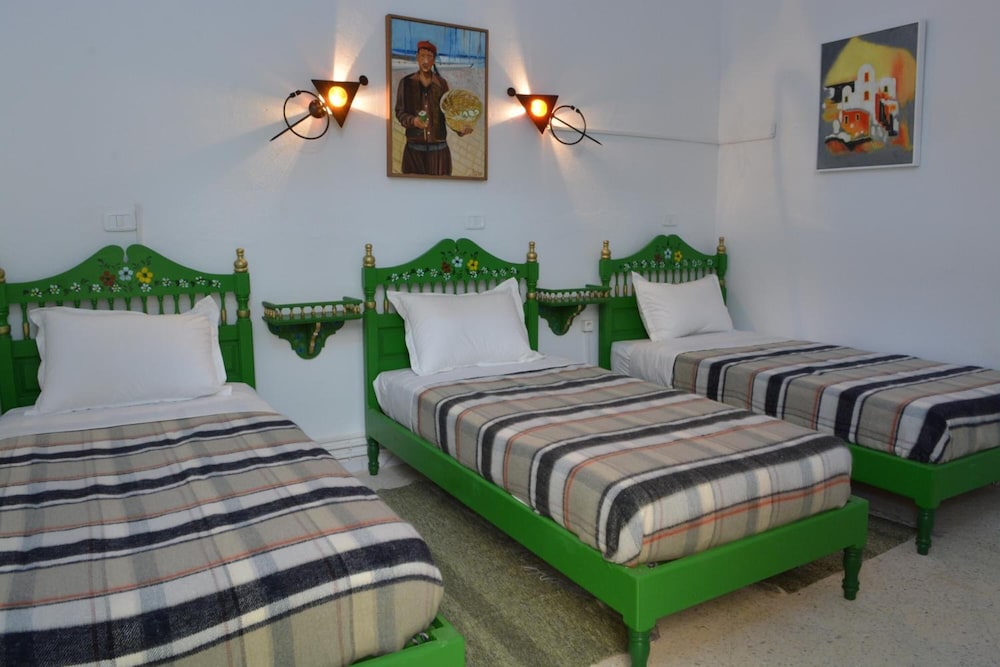 Dar Ya Hostel 20/66