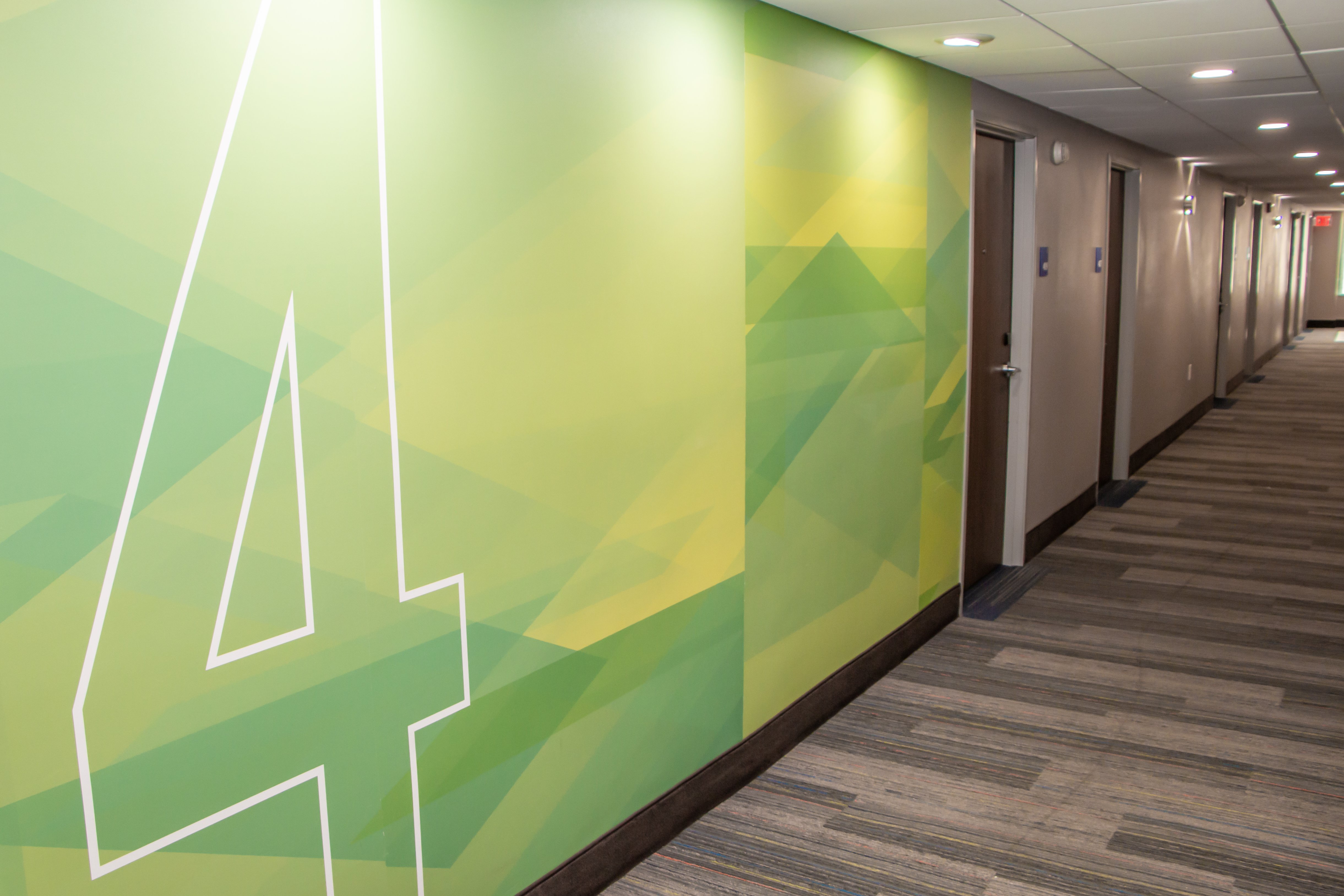Holiday Inn Express Allentown North 33/62