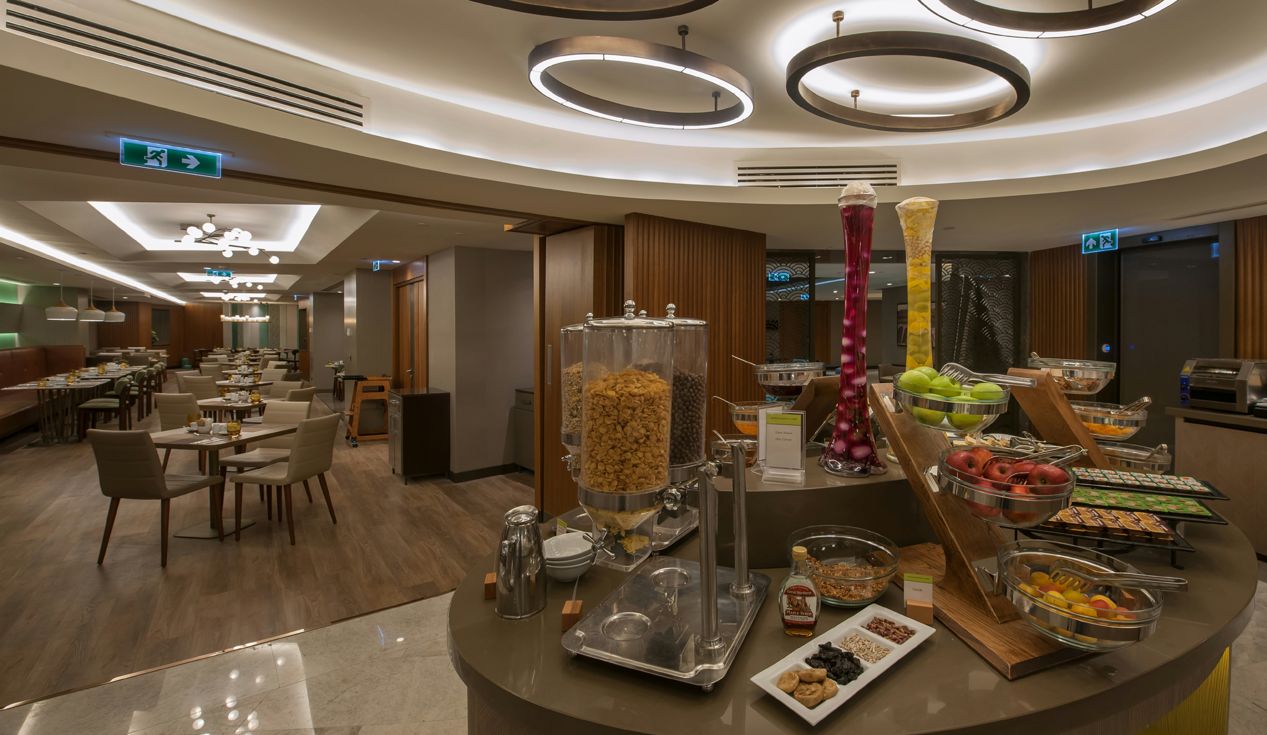 Doubletree By Hilton Hotel Istanbul Sirkeci 64/81