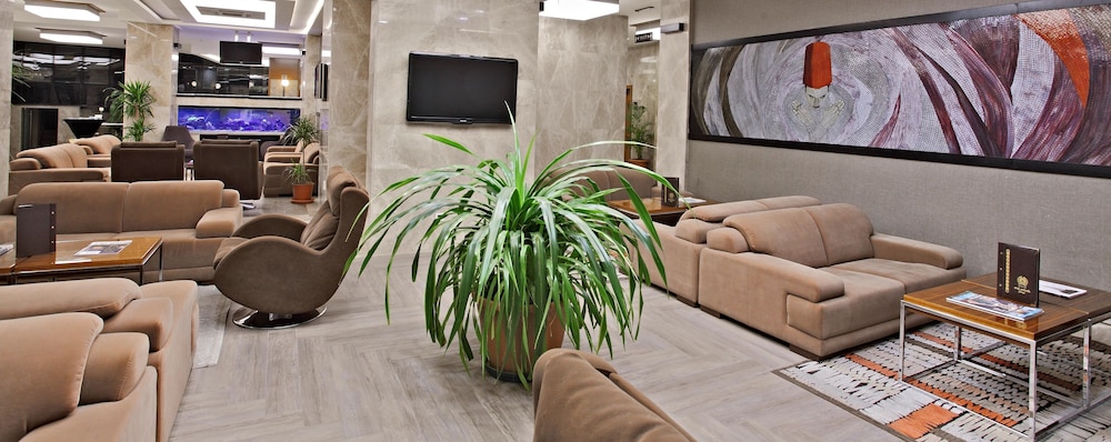 Selcuk Hotel Sems I Tebrizi 61/93