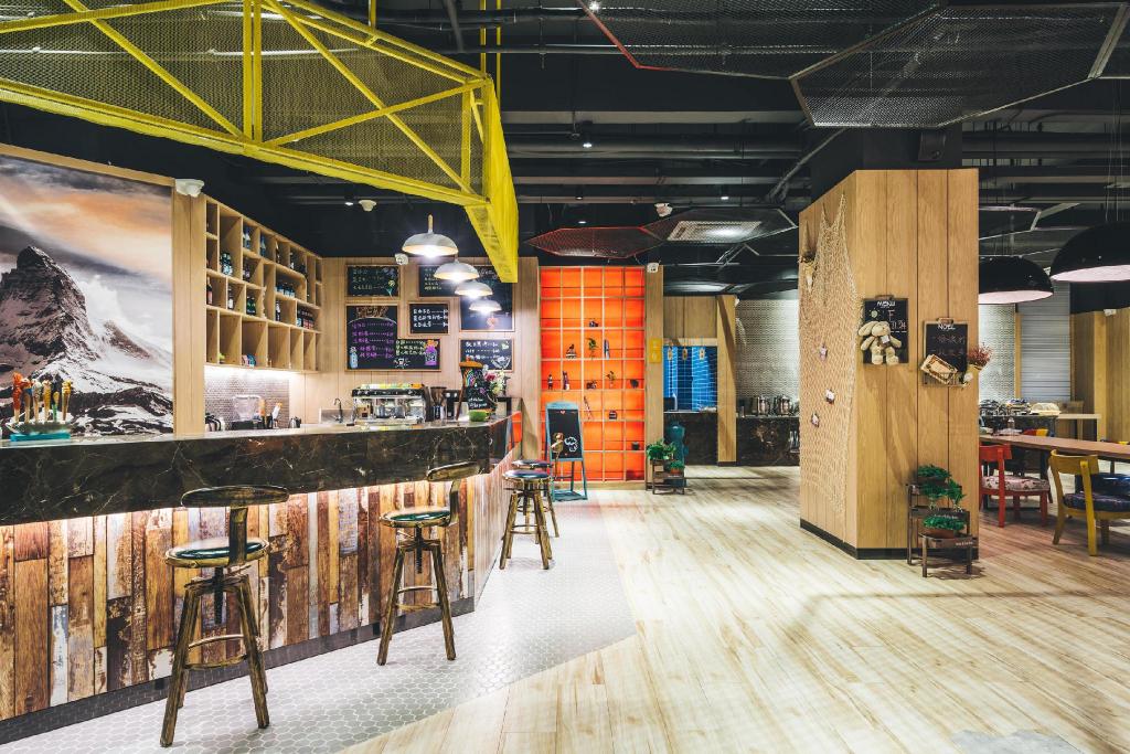 Atour Light Hangzhou Future Scientific City 45/68