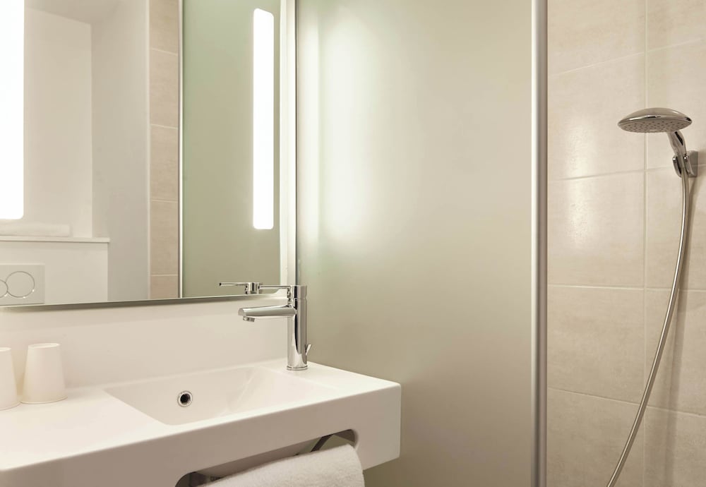 B&B HOTEL Paris Igny Palaiseau 43/43