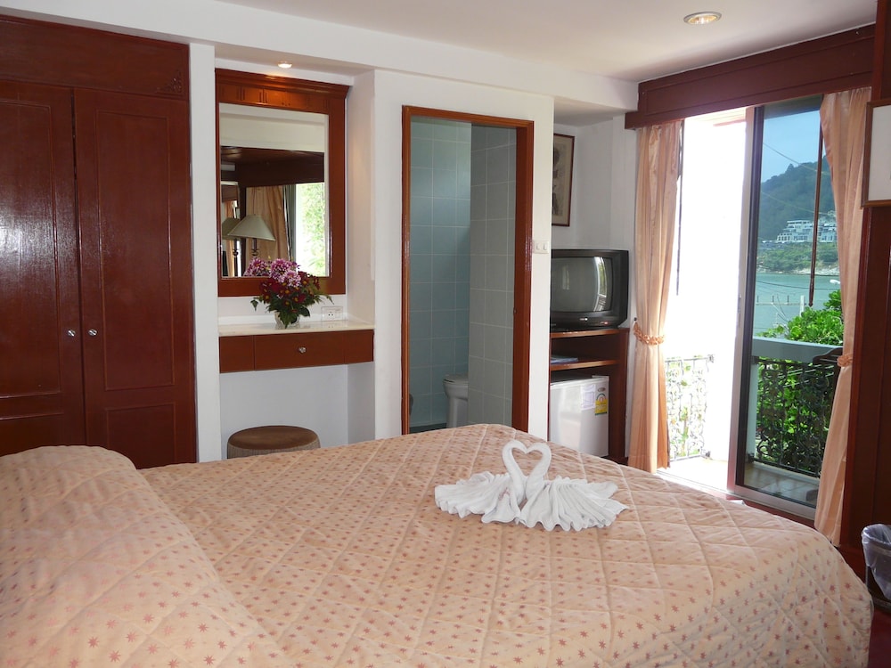 The Orchid Hotel And Spa Kalim Bay 17/81