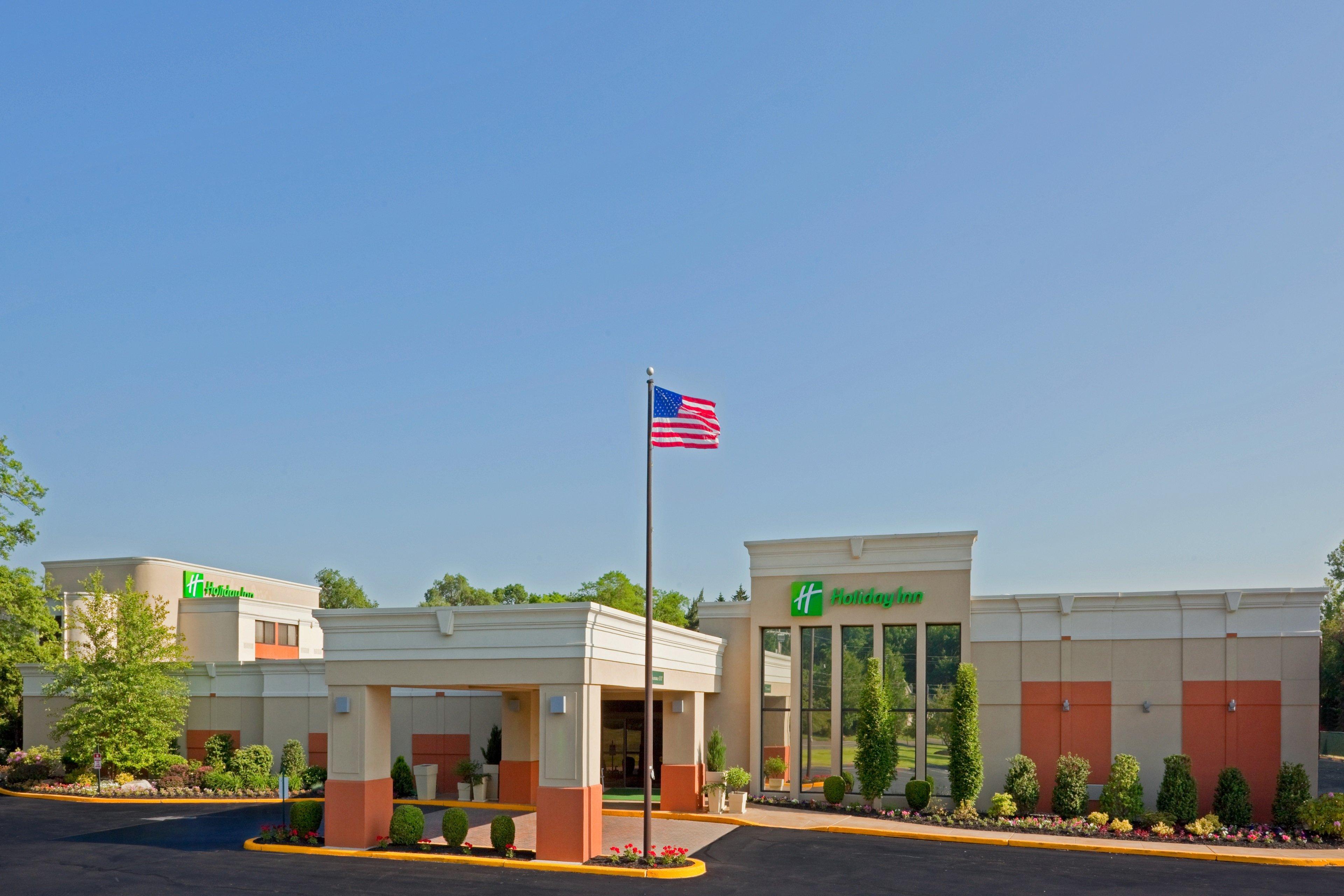 Armoni Inn and Suites 3/57