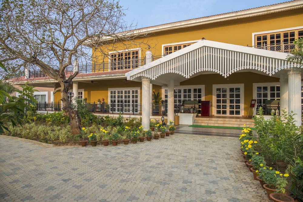 Swosti Chilika Resort in Chatrapur
