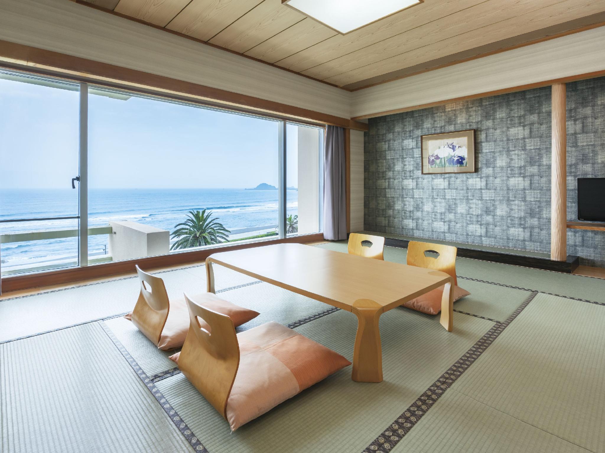 Japanese, 5 Futon Beds, Sea Side, Tatami
