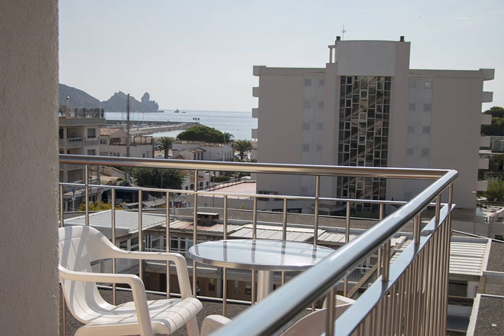 Bell Aire Hotel 5/33