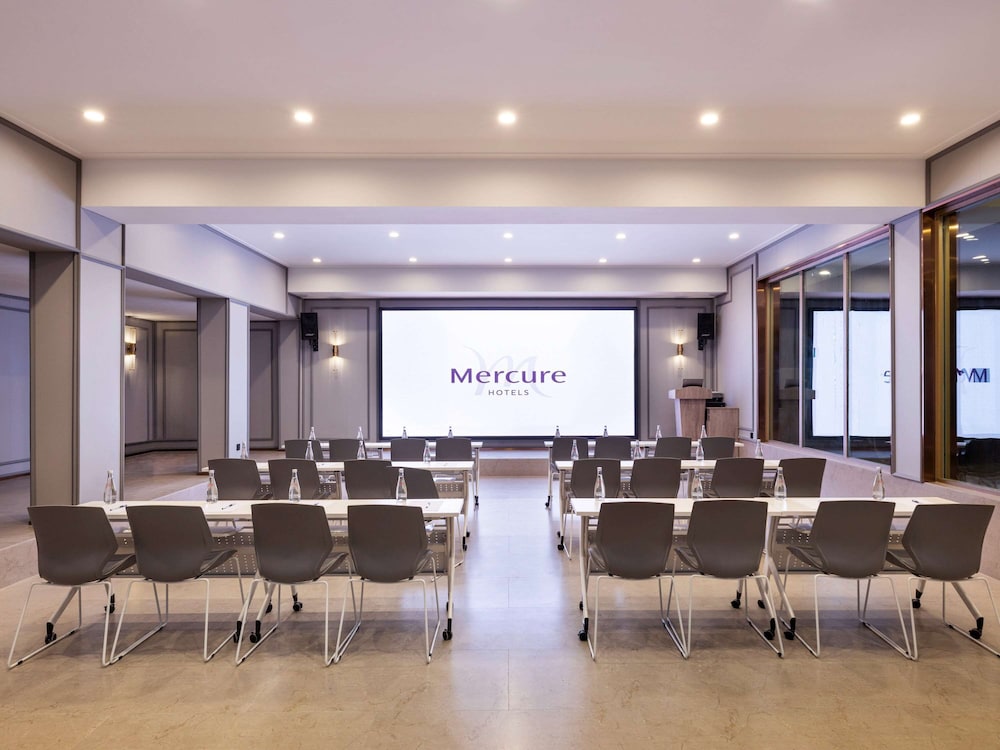 Mercure Qingdao Zhanqiao 37/46