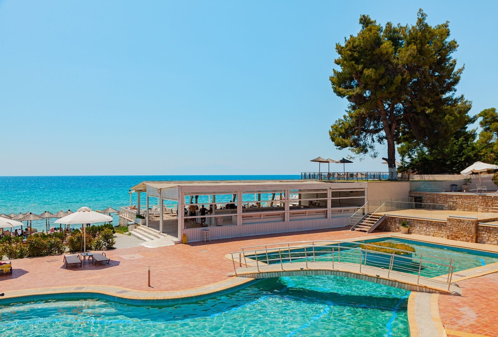Elani Bay Resort 39/50