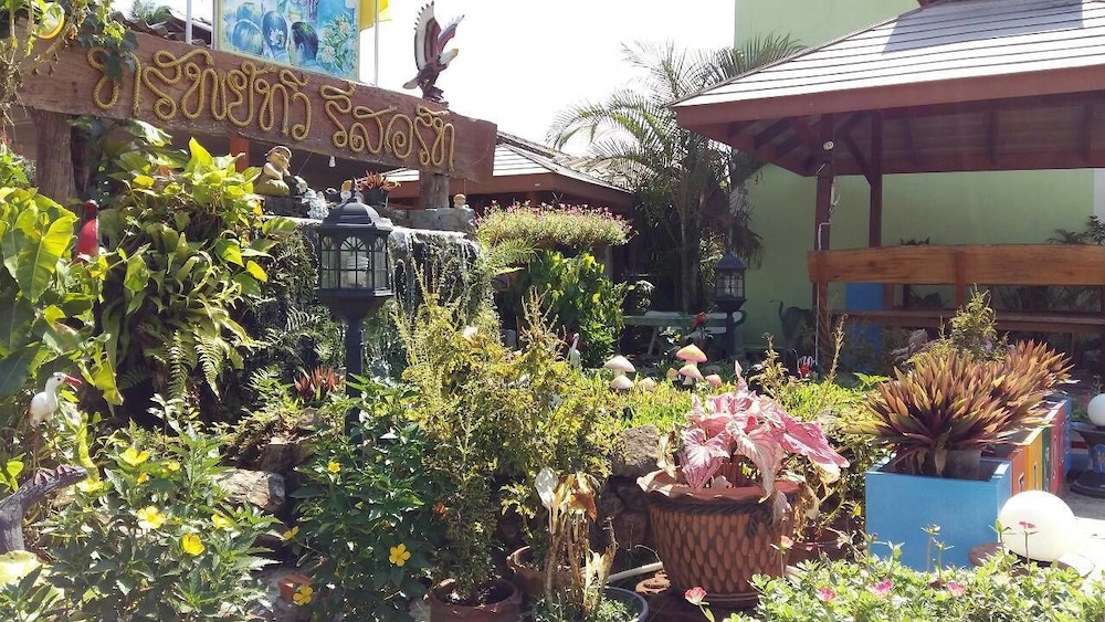 Subtawee Resort 5/18