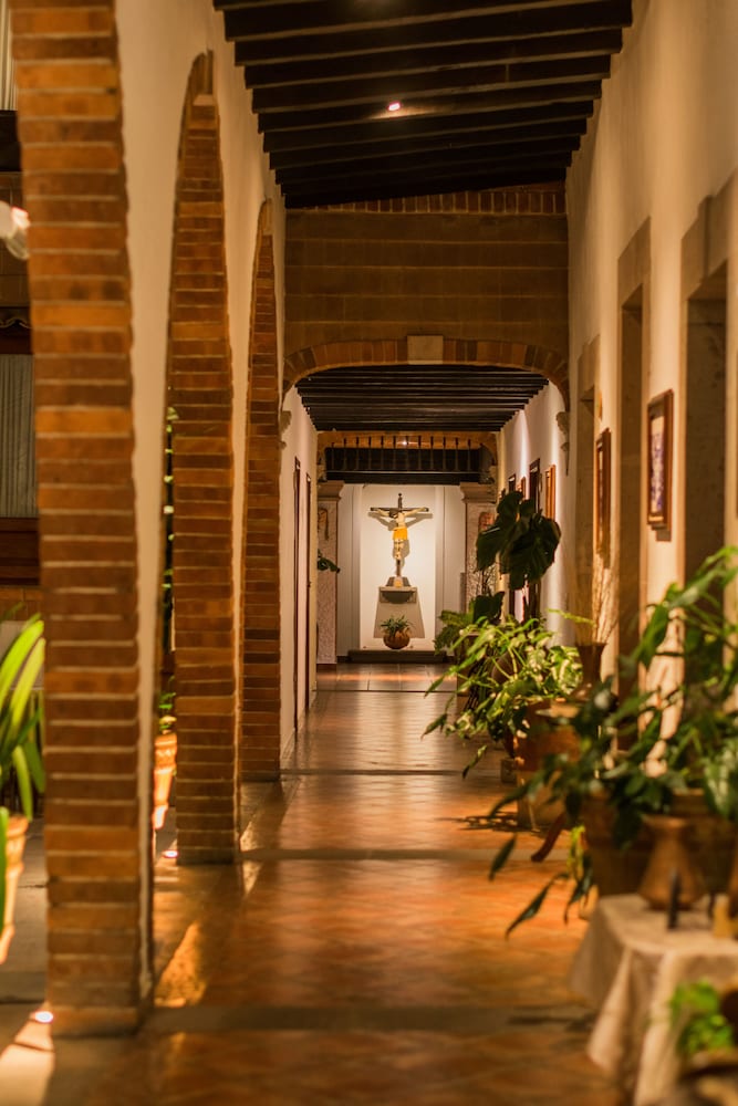 Meson de Los Remedios Hotel 4/56