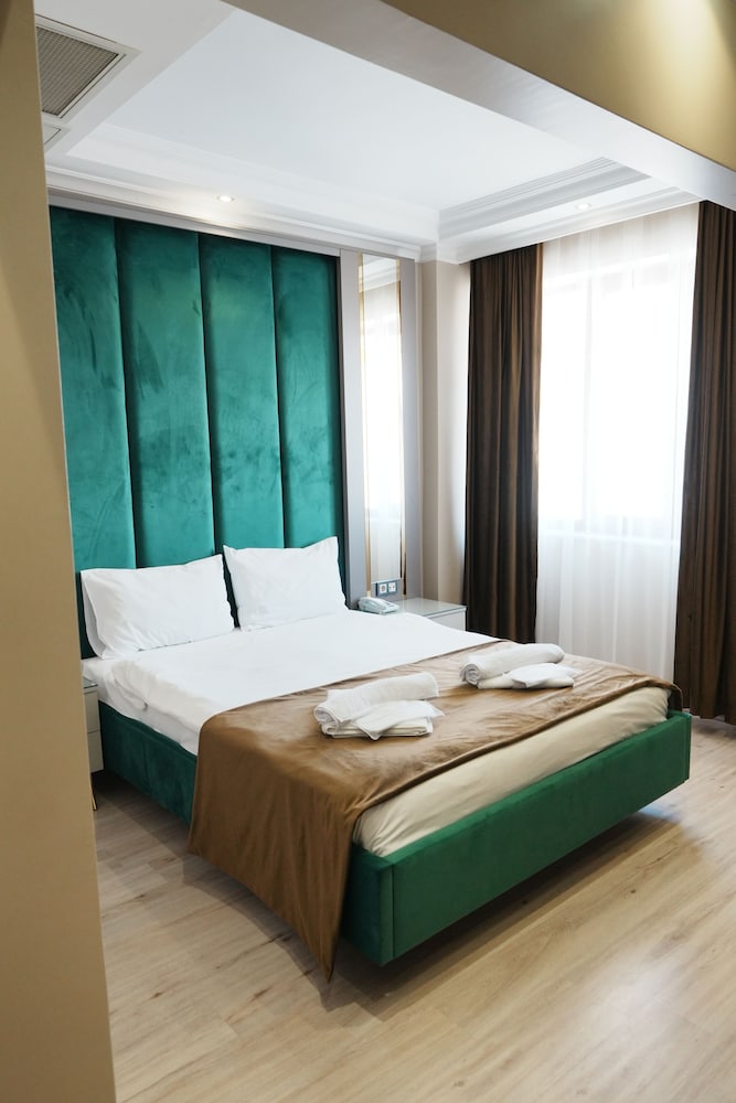 Reyyan Hotel 11/69