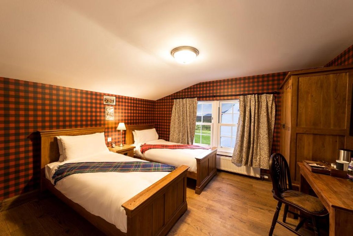 Cluanie Inn 14/33