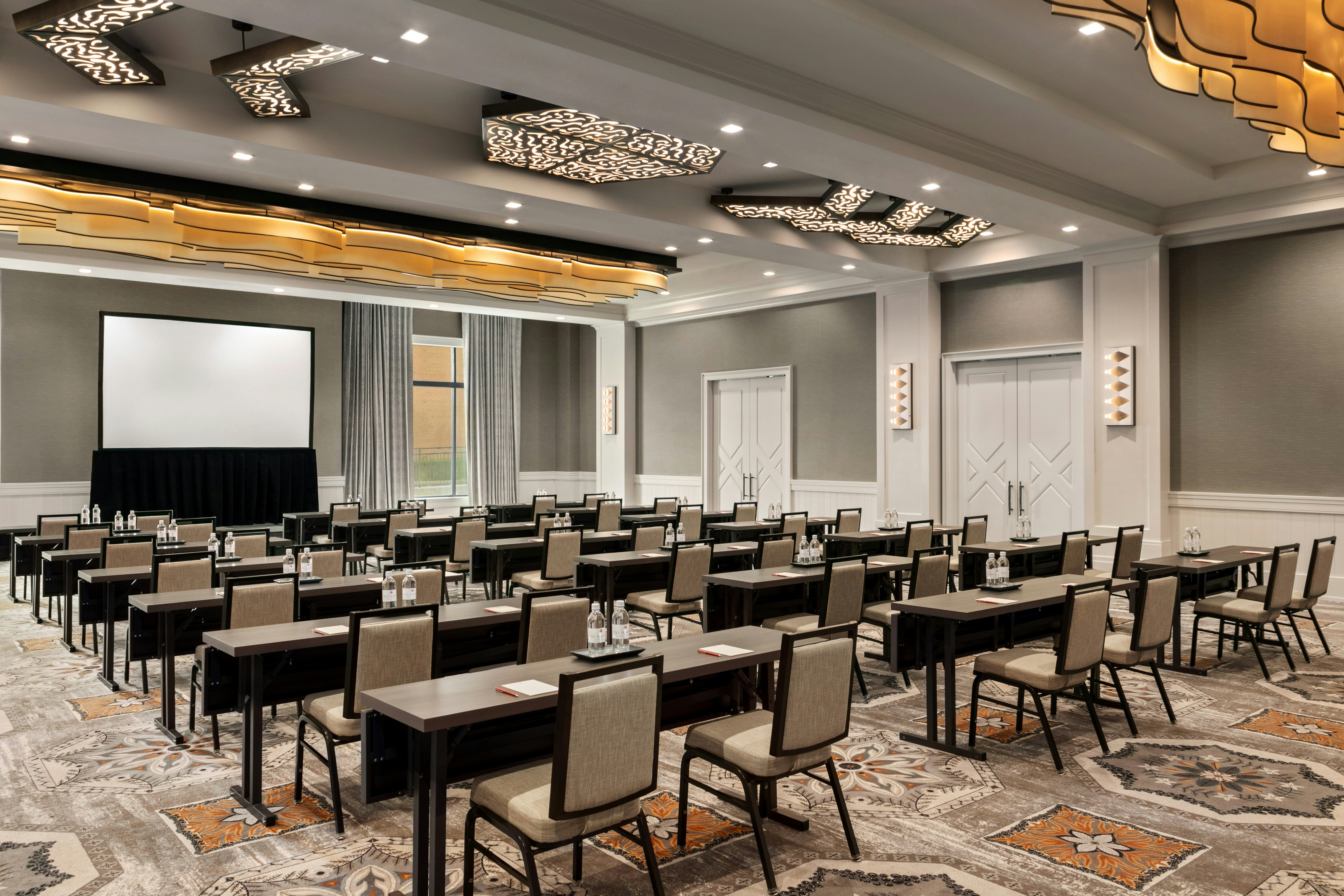 The Harpeth Franklin Downtown Curio Collection By Hilton 41/50