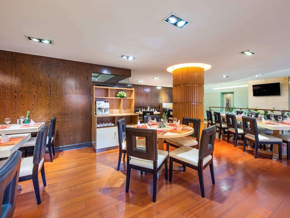 Peace Hotel Beijing(ex Novotel Peace Hotel Beijing) 53/71