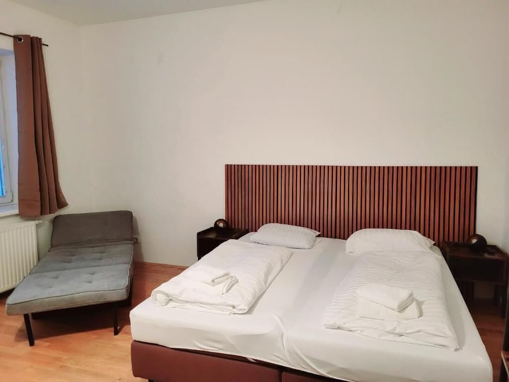 Real Living Apartments Vienna - Floridsdorfer 6/24